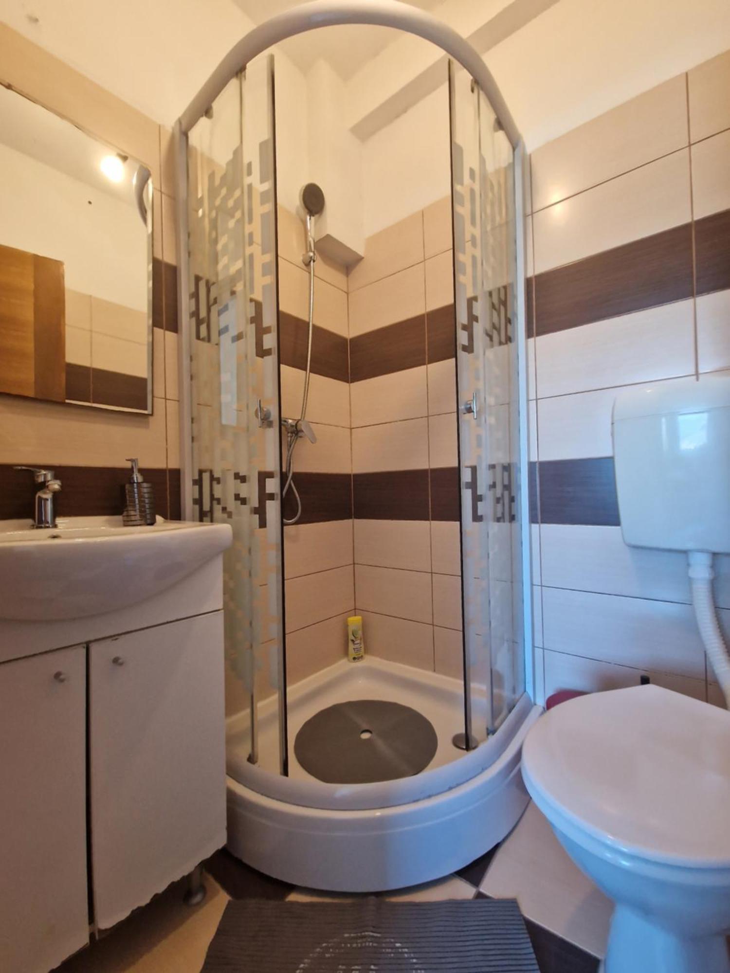 Ensuite Stay Rooms Split Bagian luar foto